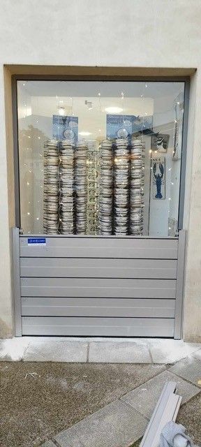 Etalage met waterschot
