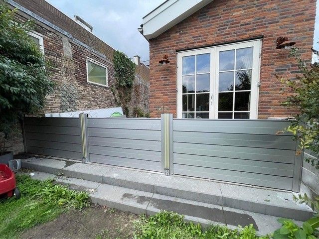 WD-Delta +50 met middenpilaren voor een terras